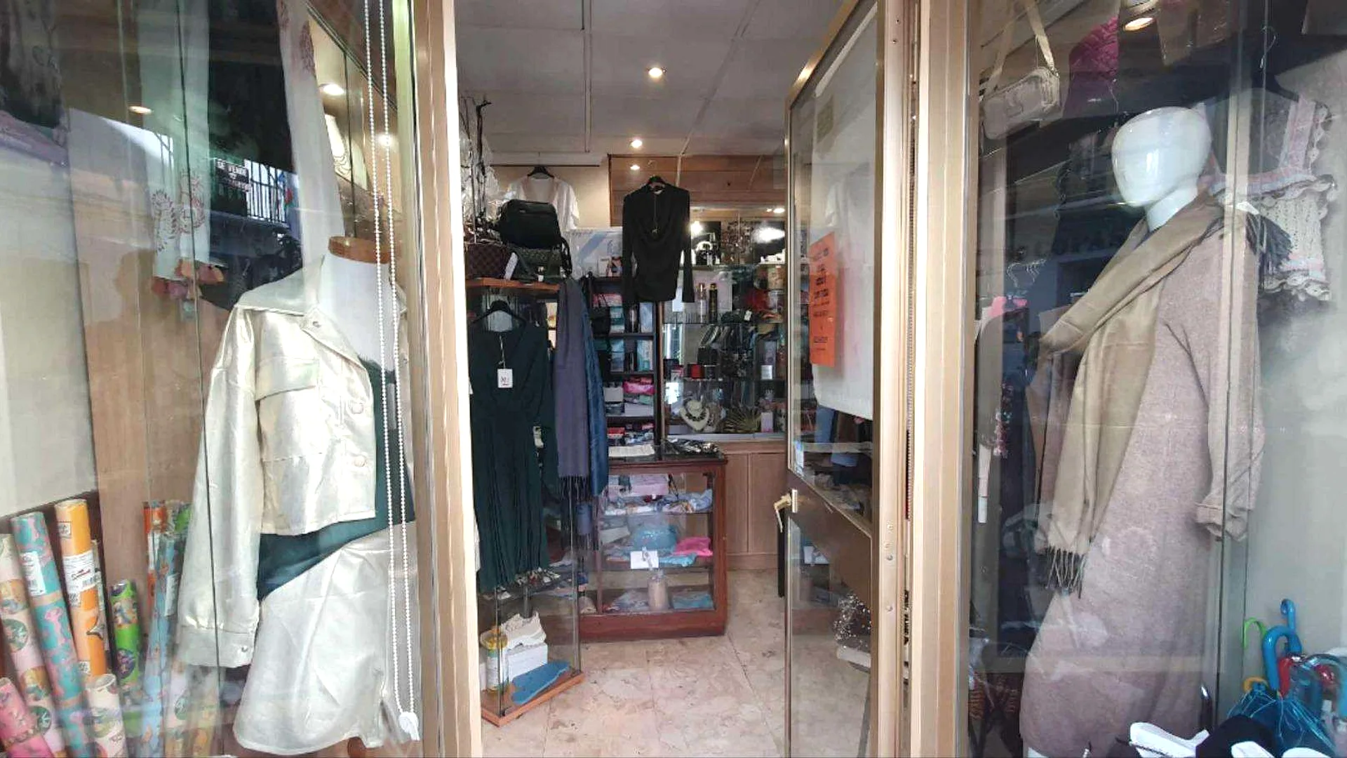 Casa con local comercial en Yunquera - Foto 10