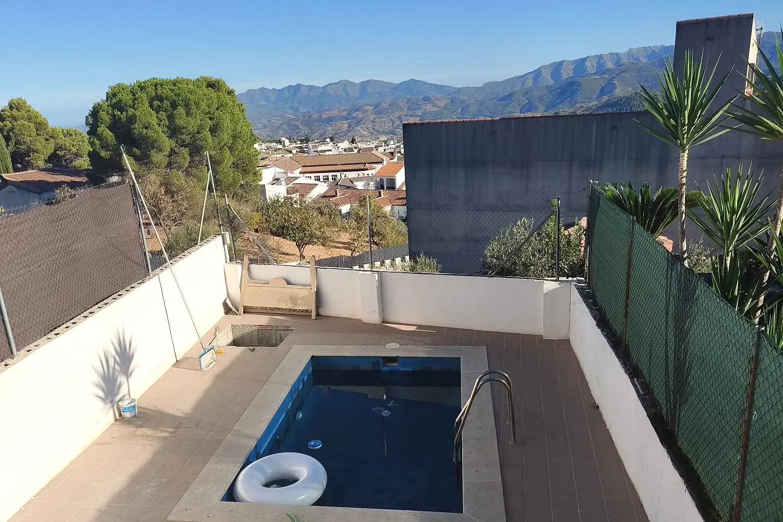 Casa con piscina privada y vistas a la Sierra en Yunquera