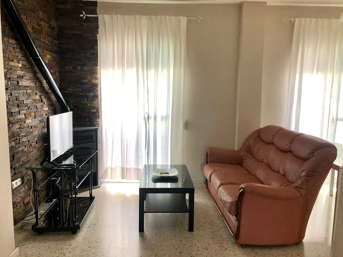 Piso en Yunquera - Foto 1