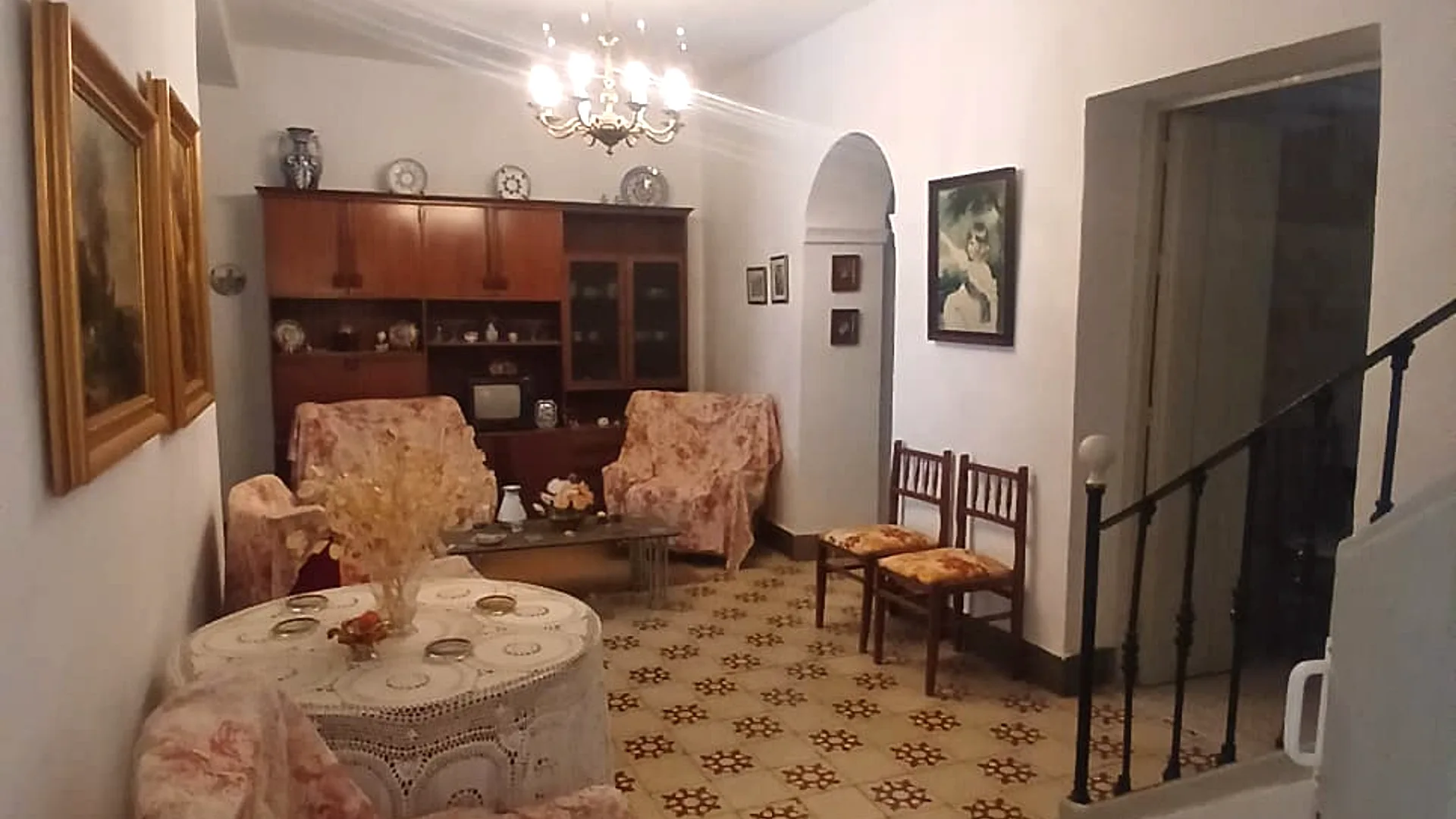 Casa de 6 dormitorios con terrazas y vistas en Alozaina - Foto 5
